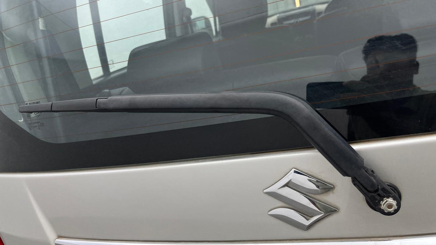 2017 Maruti Wagon R 1.0 VXI AMT, Petrol, Automatic, 26,796 km, Rear Wiper
