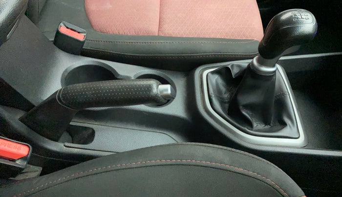 2016 Hyundai Creta SX PLUS 1.6 PETROL, Petrol, Manual, 81,388 km, Gear Lever