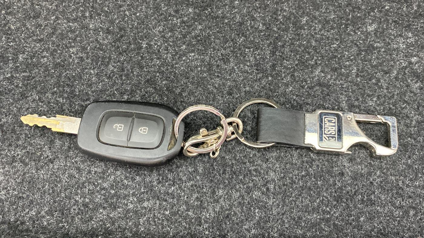 2019 Renault Kwid RXT 1.0 EASY-R AT OPTION, Petrol, Automatic, 16,462 km, Key Close Up