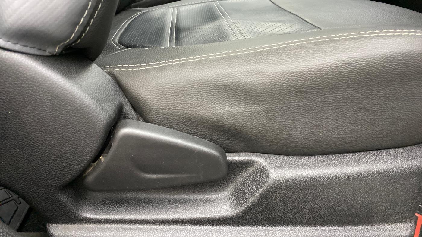 2019 Renault Kwid RXT 1.0 EASY-R AT OPTION, Petrol, Automatic, 16,462 km, Driver Side Adjustment Panel