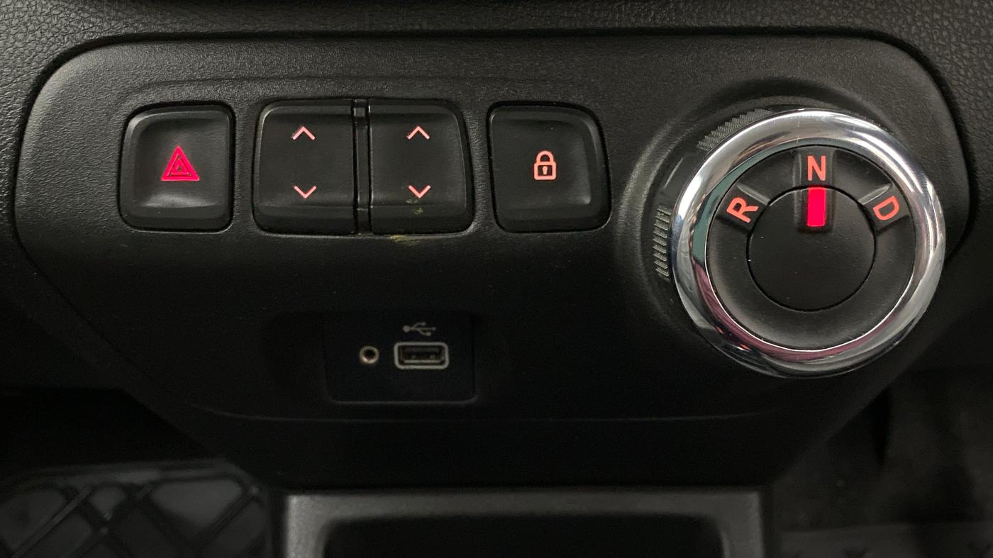 2019 Renault Kwid RXT 1.0 EASY-R AT OPTION, Petrol, Automatic, 16,462 km, Gear Lever