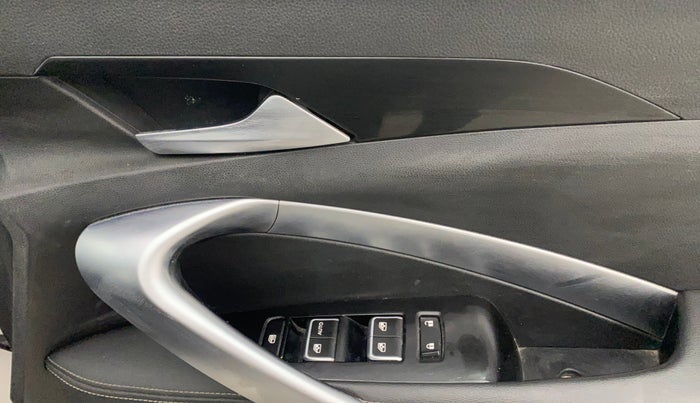 2019 MG HECTOR SHARP 1.5 DCT PETROL, Petrol, Automatic, 87,974 km, Driver Side Door Panels Control