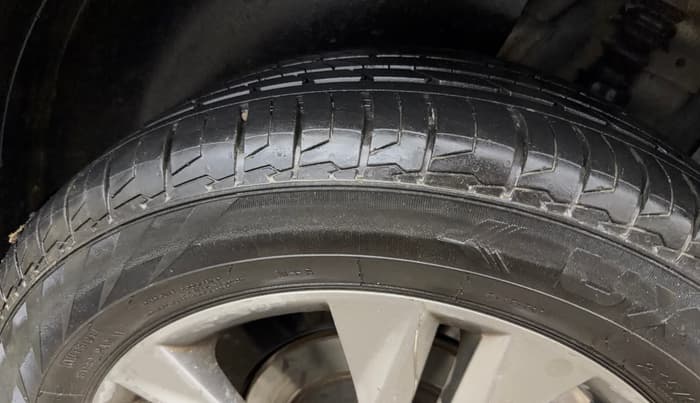 2020 KIA SELTOS HTX 1.5 PETROL, Petrol, Manual, 1,10,688 km, Left Rear Tyre Tread