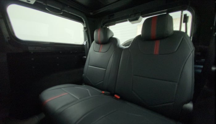 2021 Mahindra Thar LX PETROL HT 4WD AT, Petrol, Automatic, 31,551 km, Right Side Rear Door Cabin