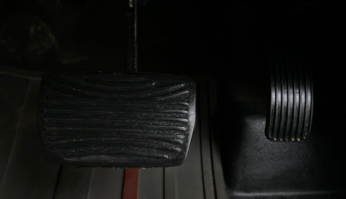 2021 Mahindra Thar LX PETROL HT 4WD AT, Petrol, Automatic, 31,551 km, Pedals