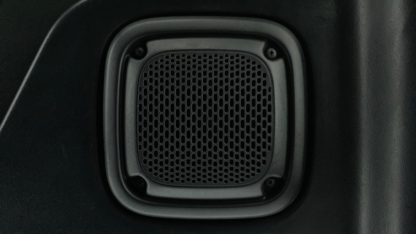 2021 Mahindra Thar LX PETROL HT 4WD AT, Petrol, Automatic, 31,551 km, Speaker