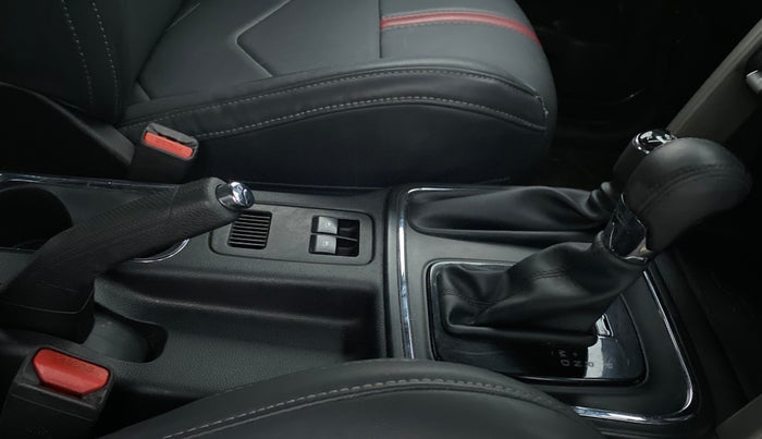 2021 Mahindra Thar LX PETROL HT 4WD AT, Petrol, Automatic, 31,551 km, Gear Lever