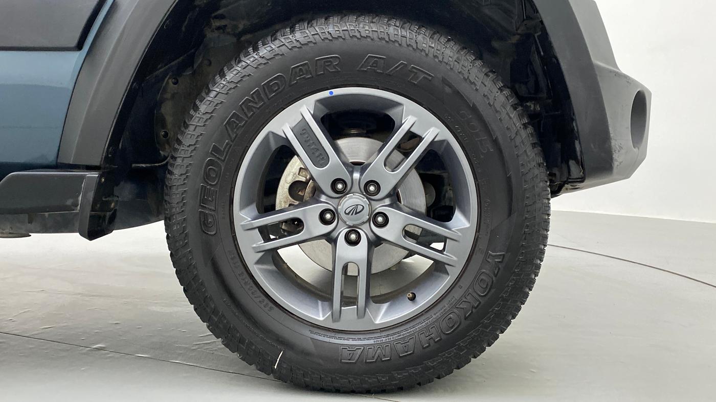 2021 Mahindra Thar LX PETROL HT 4WD AT, Petrol, Automatic, 31,551 km, Right Front Wheel