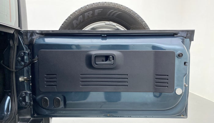 2021 Mahindra Thar LX PETROL HT 4WD AT, Petrol, Automatic, 31,551 km, Boot Door Open