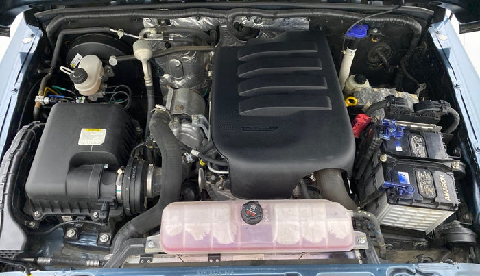 2021 Mahindra Thar LX PETROL HT 4WD AT, Petrol, Automatic, 31,551 km, Open Bonet