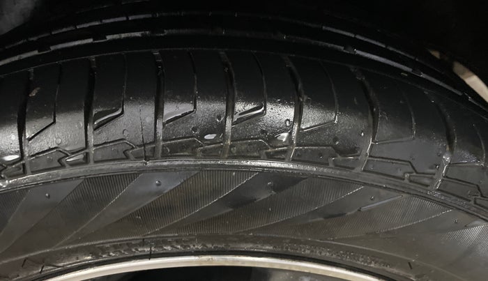 2019 Hyundai Creta SX AT 1.6 PETROL, Petrol, Automatic, 66,306 km, Left Rear Tyre Tread