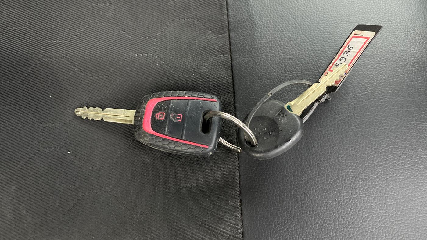 2019 Hyundai Grand i10 SPORTZ 1.2 KAPPA VTVT, CNG, Manual, 41,746 km, Key Close Up