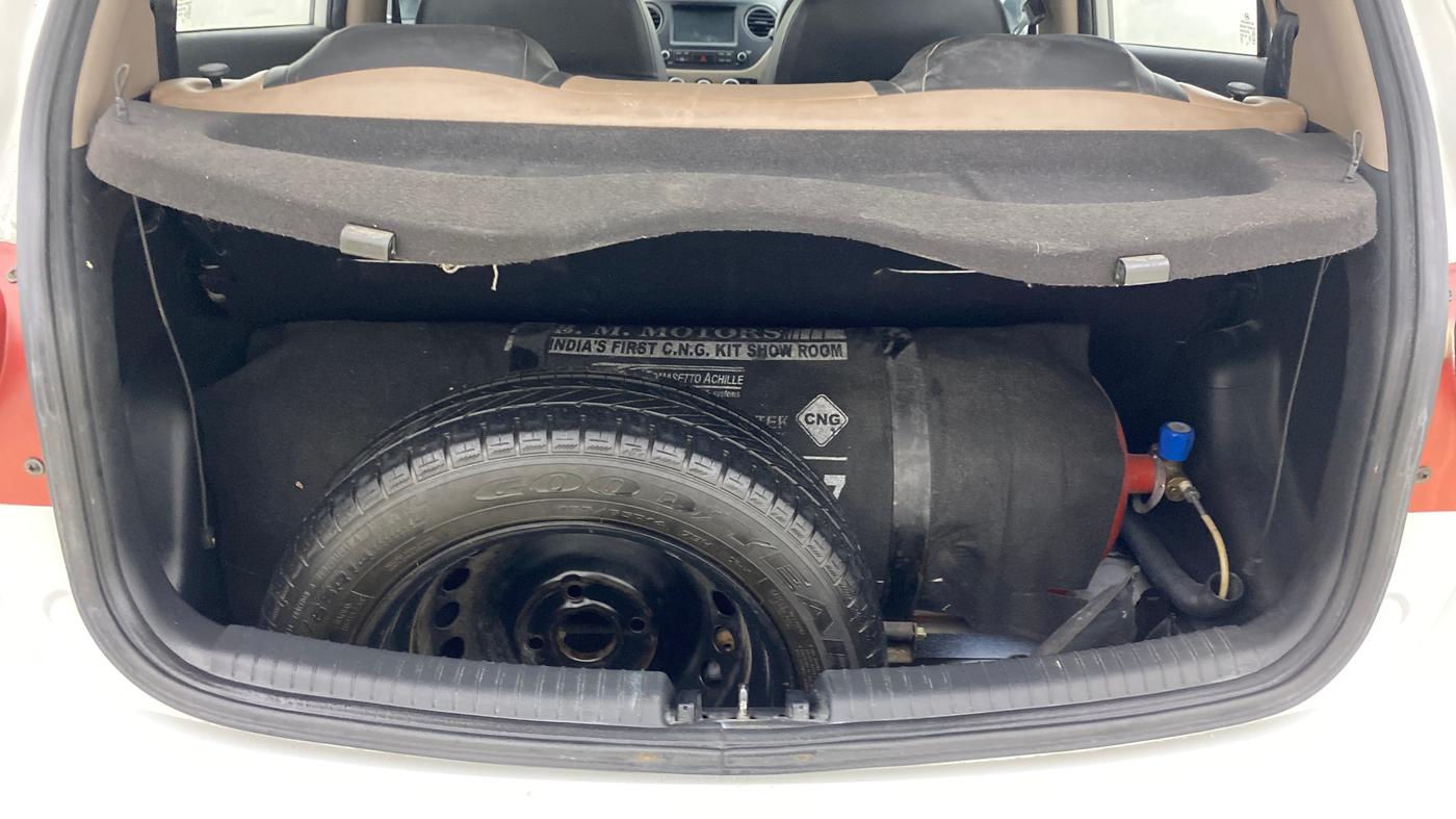 2019 Hyundai Grand i10 SPORTZ 1.2 KAPPA VTVT, CNG, Manual, 41,746 km, Boot Inside