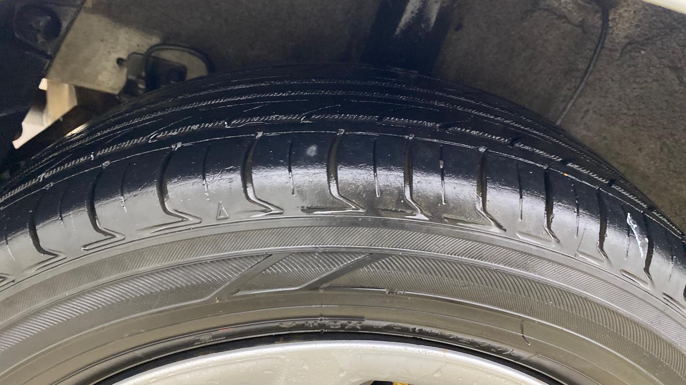 2019 Hyundai Grand i10 SPORTZ 1.2 KAPPA VTVT, CNG, Manual, 41,746 km, Right Rear Tyre Tread