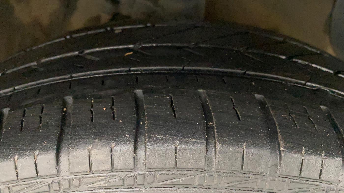 2019 Hyundai Grand i10 SPORTZ 1.2 KAPPA VTVT, Petrol, Manual, 38,771 km, Right Front Tyre Tread