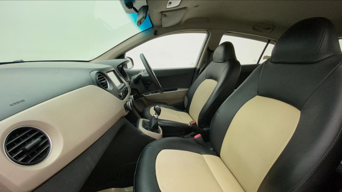 2019 Hyundai Grand i10 SPORTZ 1.2 KAPPA VTVT, Petrol, Manual, 38,771 km, Right Side Front Door Cabin