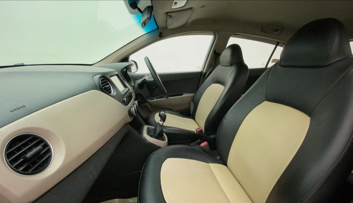 2019 Hyundai Grand i10 SPORTZ 1.2 KAPPA VTVT, Petrol, Manual, 38,771 km, Right Side Front Door Cabin
