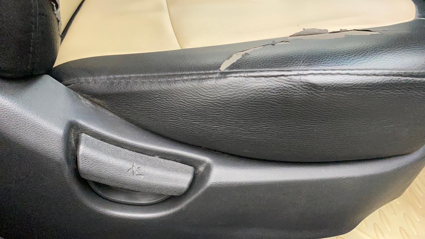 2019 Hyundai Grand i10 SPORTZ 1.2 KAPPA VTVT, Petrol, Manual, 38,771 km, Driver Side Adjustment Panel
