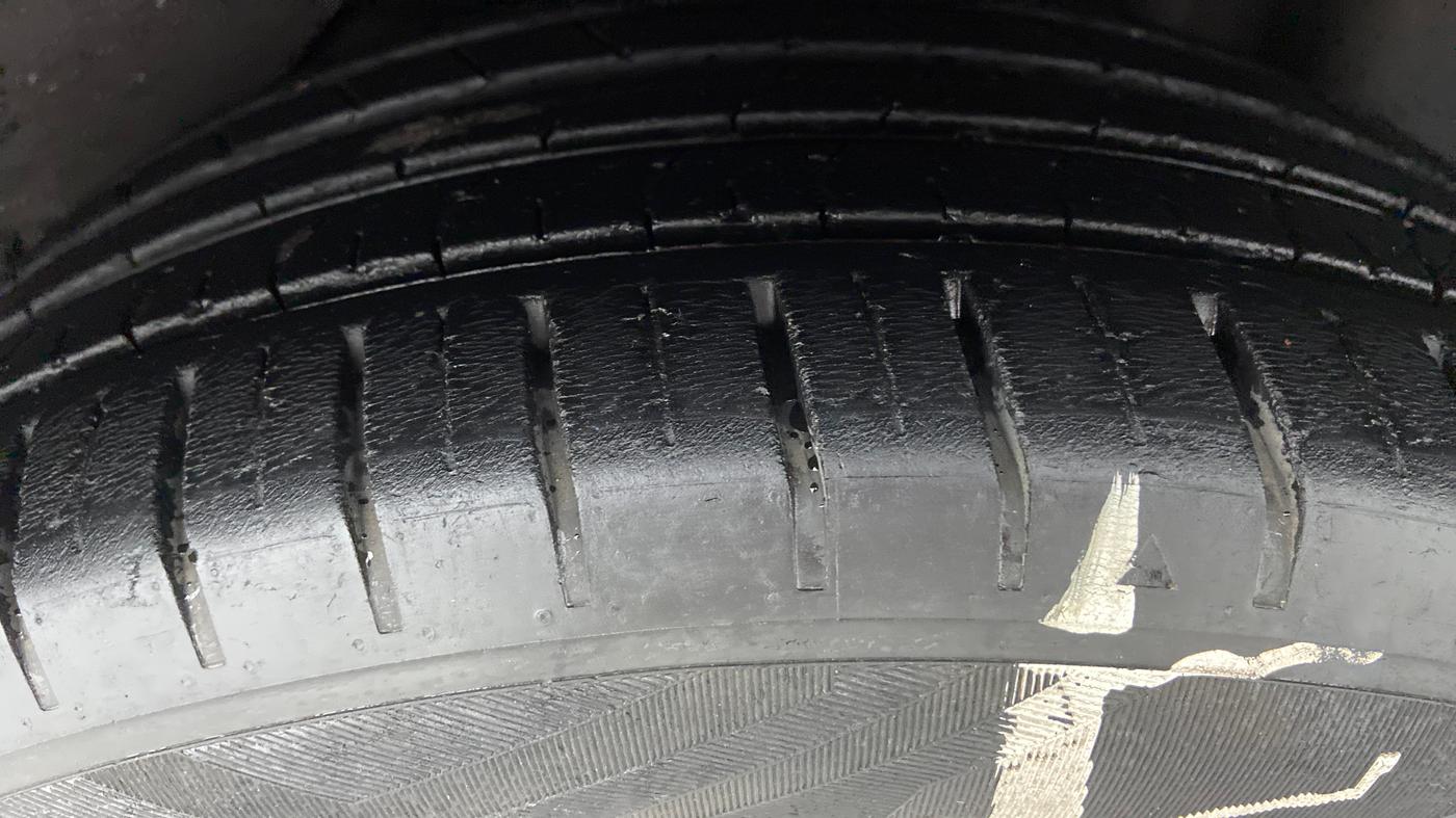 2018 Ford Figo Aspire 1.2 TITANIUM PETROL, Petrol, Manual, 21,193 km, Left Rear Tyre Tread