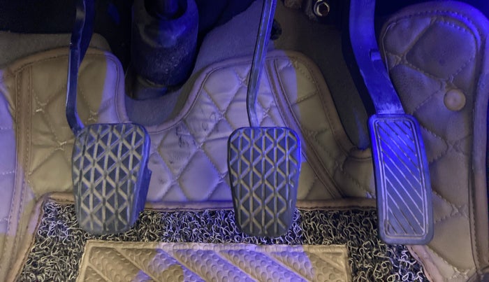 2018 Ford Figo Aspire 1.2 TITANIUM PETROL, Petrol, Manual, 21,193 km, Pedals