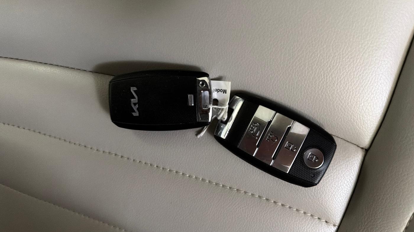 2022 KIA SELTOS HTK PLUS 1.5 IMT, Petrol, Manual, 52,200 km, Key Close Up