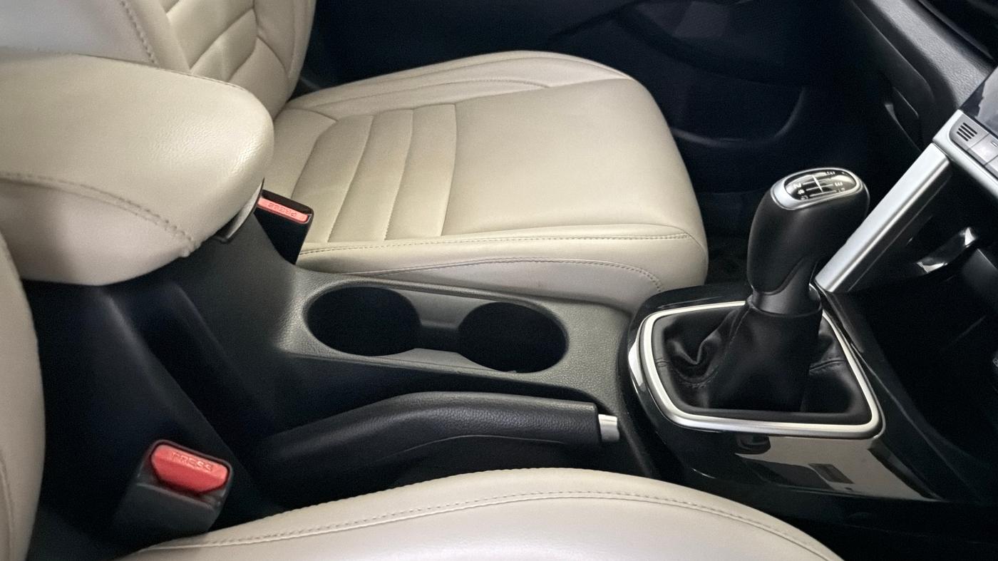 2022 KIA SELTOS HTK PLUS 1.5 IMT, Petrol, Manual, 52,200 km, Gear Lever