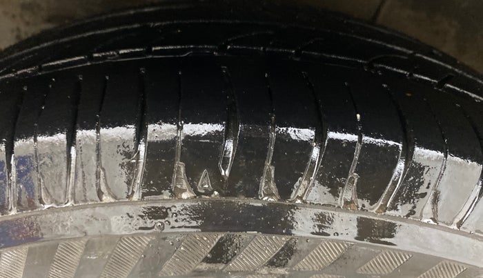 2016 Hyundai Grand i10 ASTA 1.2 KAPPA VTVT, Petrol, Manual, 76,149 km, Right Rear Tyre Tread