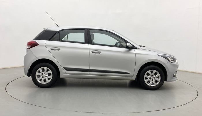 2015 Hyundai Elite i20 SPORTZ 1.2, Petrol, Manual, 24,133 km, Right Side View