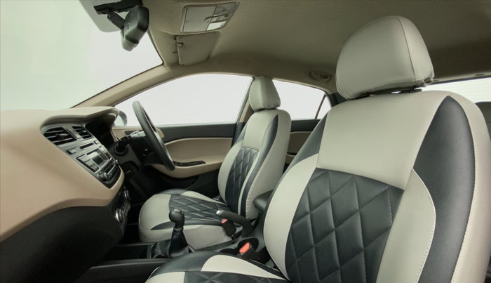2015 Hyundai Elite i20 SPORTZ 1.2, Petrol, Manual, 24,133 km, Right Side Front Door Cabin