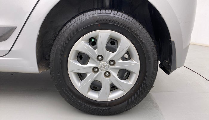 2015 Hyundai Elite i20 SPORTZ 1.2, Petrol, Manual, 24,133 km, Left Rear Wheel