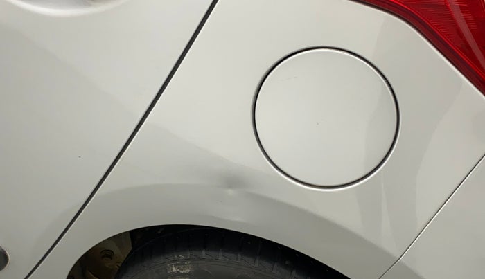 2017 Hyundai Grand i10 MAGNA 1.2 KAPPA VTVT, CNG, Manual, 34,332 km, Left quarter panel - Slightly dented