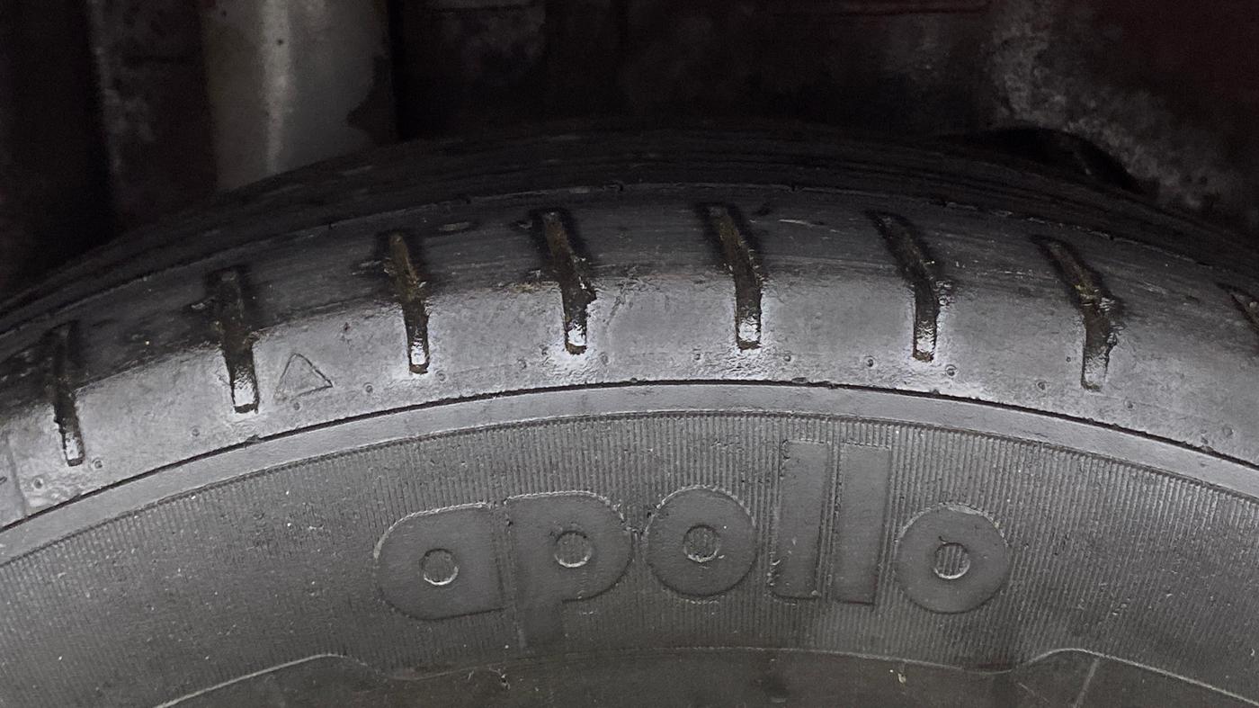 2021 Ford Figo Aspire TITANIUM 1.2 PETROL, Petrol, Manual, 47,007 km, Right Rear Tyre Tread