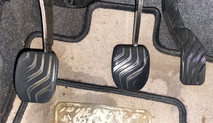 2018 Renault Kwid RXT 1.0, Petrol, Manual, 57,335 km, Pedals