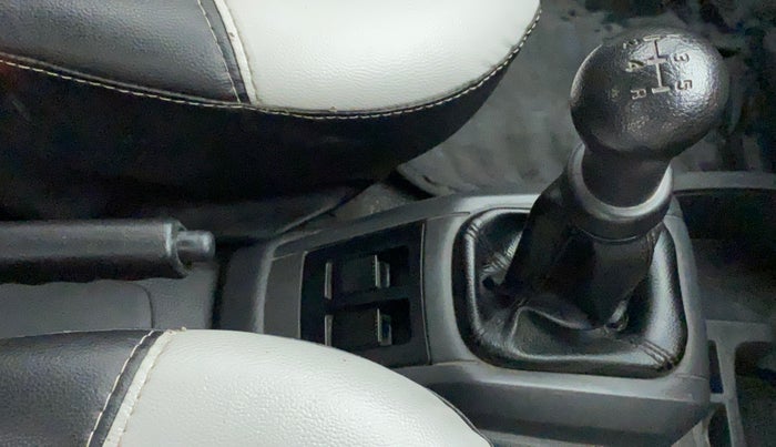 2017 Maruti Alto 800 LXI, Petrol, Manual, 42,417 km, Gear Lever