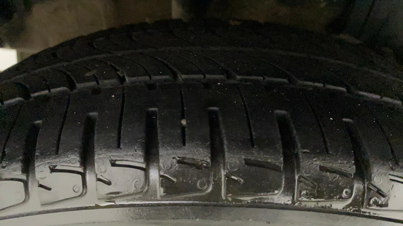 2018 Tata TIGOR XZ (O) PETROL, Petrol, Manual, 57,396 km, Right Rear Tyre Tread