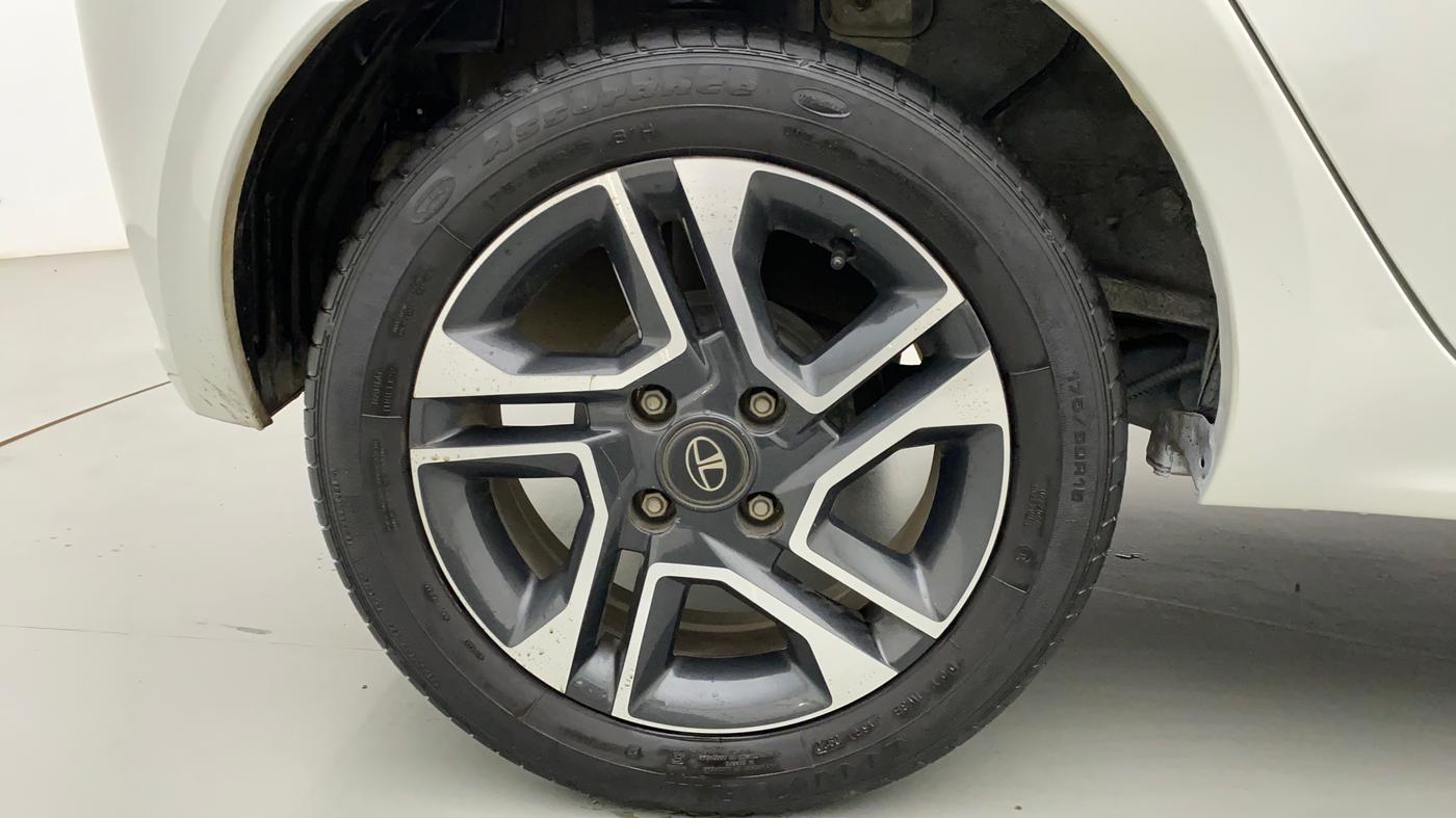 2020 Tata Tiago XZA+ 1.2 RTN, Petrol, Automatic, 26,441 km, Right Rear Wheel