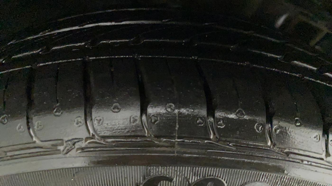 2020 Tata Tiago XZA+ 1.2 RTN, Petrol, Automatic, 26,441 km, Right Rear Tyre Tread