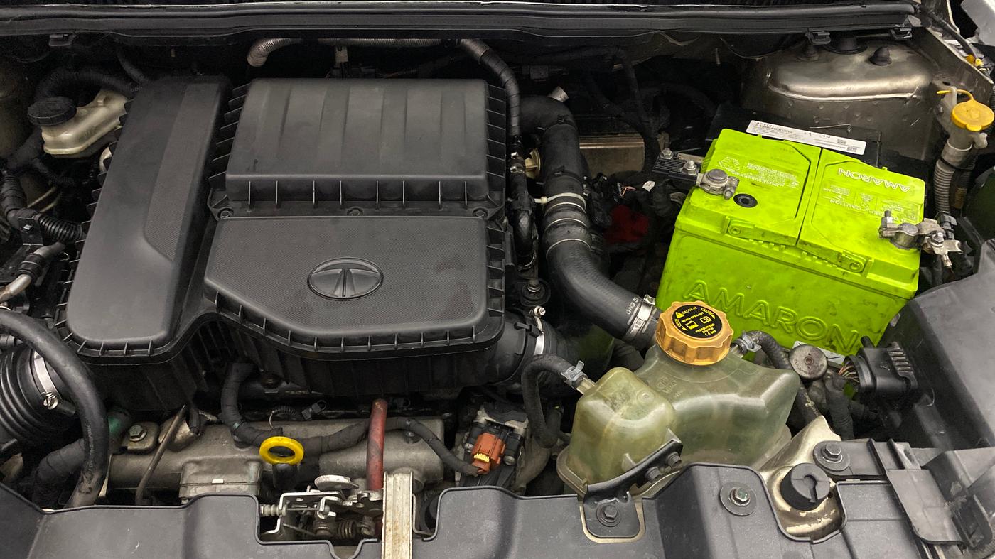 2020 Tata NEXON XZA PLUS DIESEL, Diesel, Automatic, 1,40,771 km, Engine View - Left