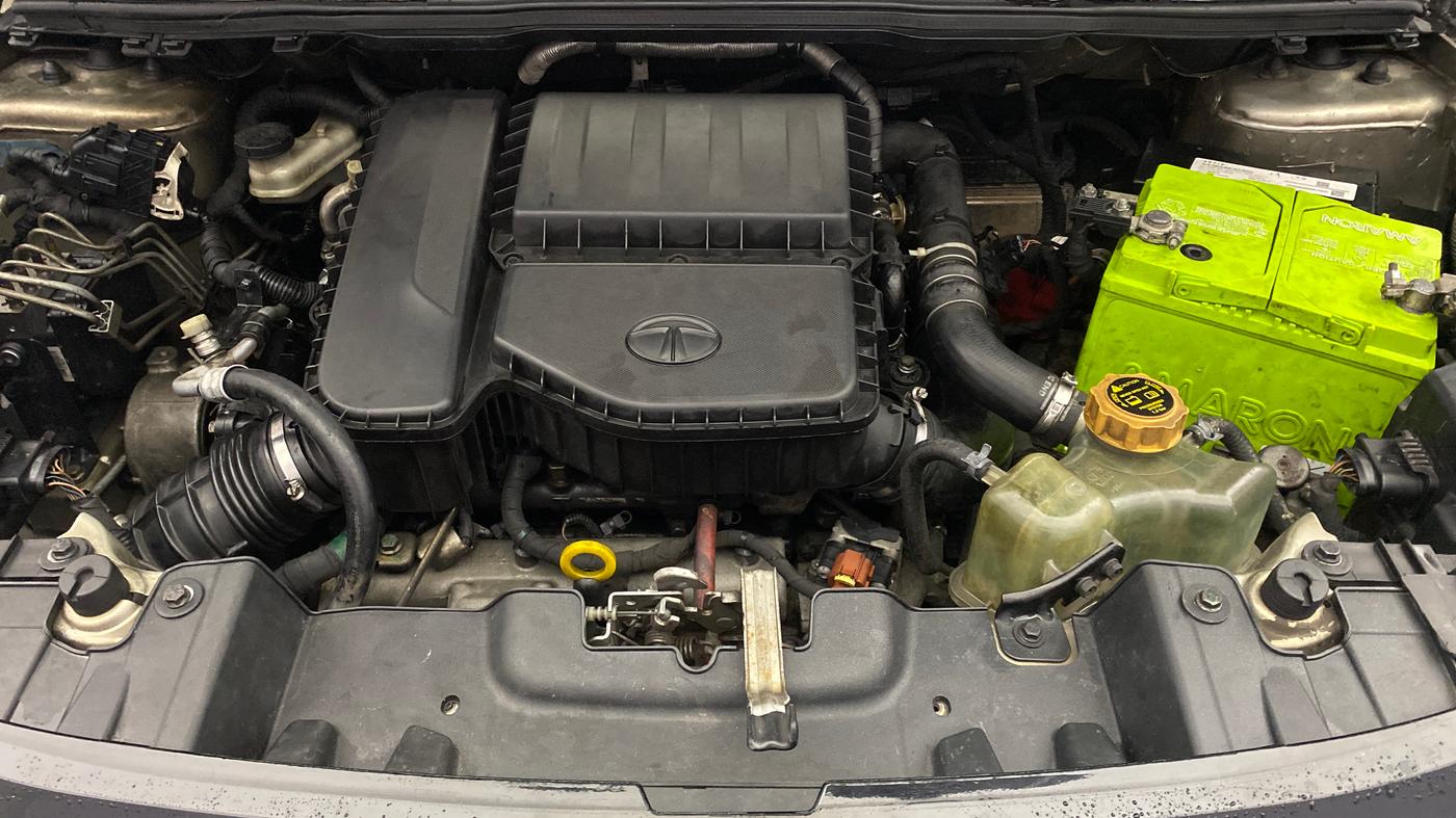 2020 Tata NEXON XZA PLUS DIESEL, Diesel, Automatic, 1,40,771 km, Engine View