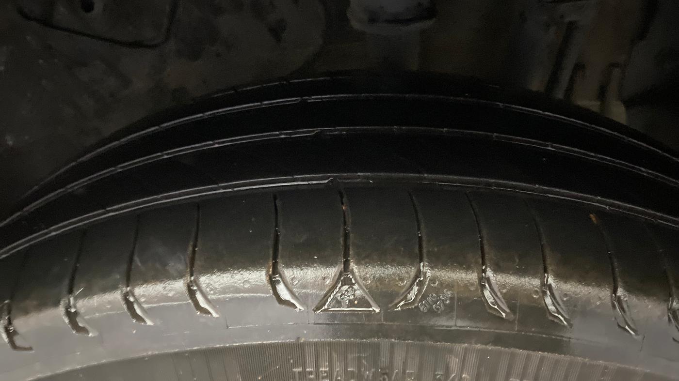 2020 Tata NEXON XZA PLUS DIESEL, Diesel, Automatic, 1,40,771 km, Left Rear Tyre Tread