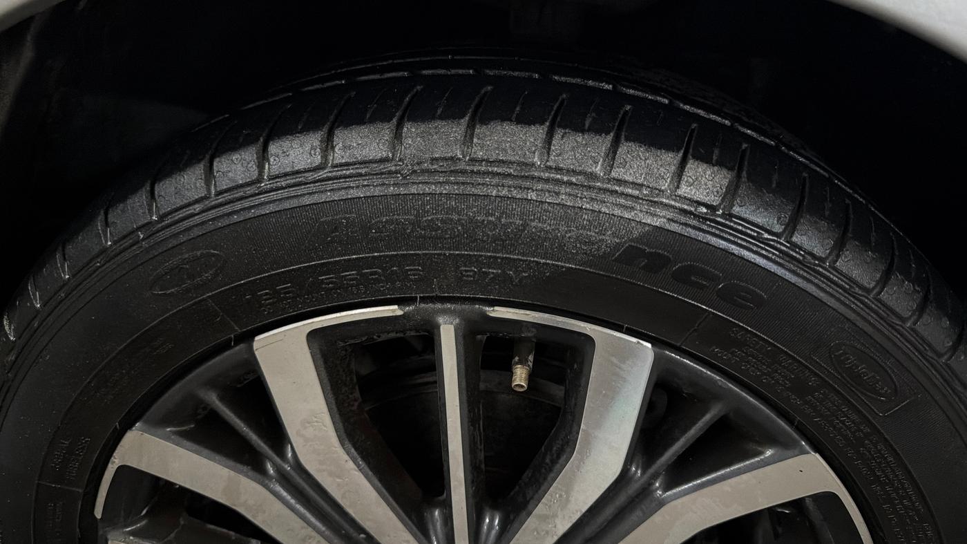 2017 Honda City 1.5L I-VTEC ZX CVT, Petrol, Automatic, 66,814 km, Right Front Tyre Tread