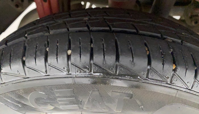 2020 Maruti Alto VXI, Petrol, Manual, 8,475 km, Right Rear Tyre Tread