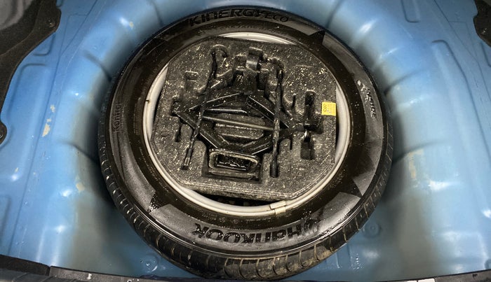 2017 Hyundai New Elantra 2.0 SX MT PETROL, Petrol, Manual, 48,625 km, Spare Tyre