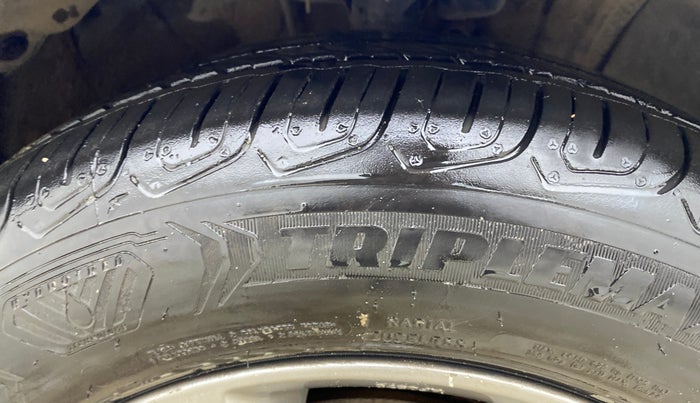 2017 Hyundai New Elantra 2.0 SX MT PETROL, Petrol, Manual, 48,625 km, Right Front Tyre Tread