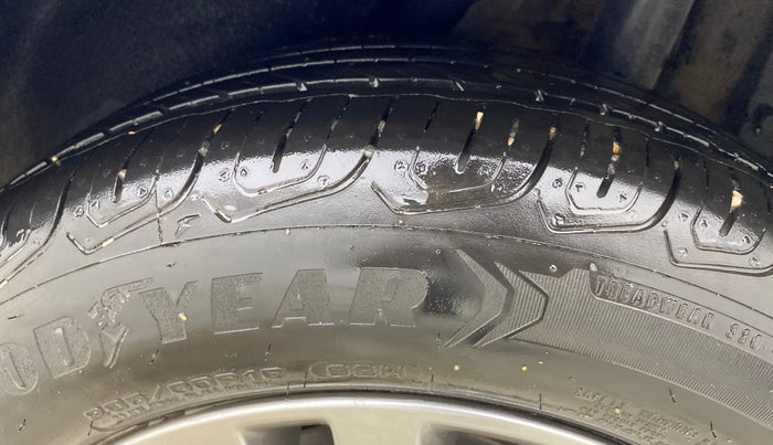 2017 Hyundai New Elantra 2.0 SX MT PETROL, Petrol, Manual, 48,625 km, Left Rear Tyre Tread