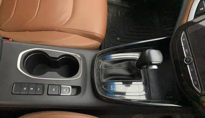 2021 MG HECTOR PLUS SHARP 1.5 PETROL TURBO DCT 6-STR, Petrol, Automatic, 36,721 km, Gear Lever