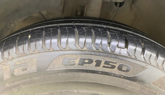 2020 Maruti Swift VXI AMT, Petrol, Automatic, 7,372 km, Left Front Tyre Tread