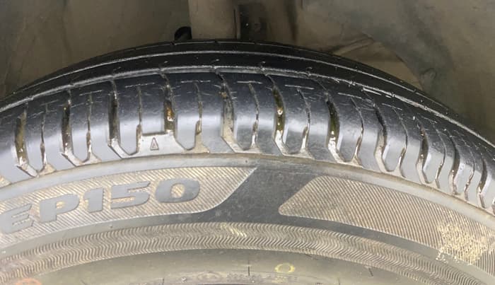 2020 Maruti Swift VXI AMT, Petrol, Automatic, 7,372 km, Right Front Tyre Tread
