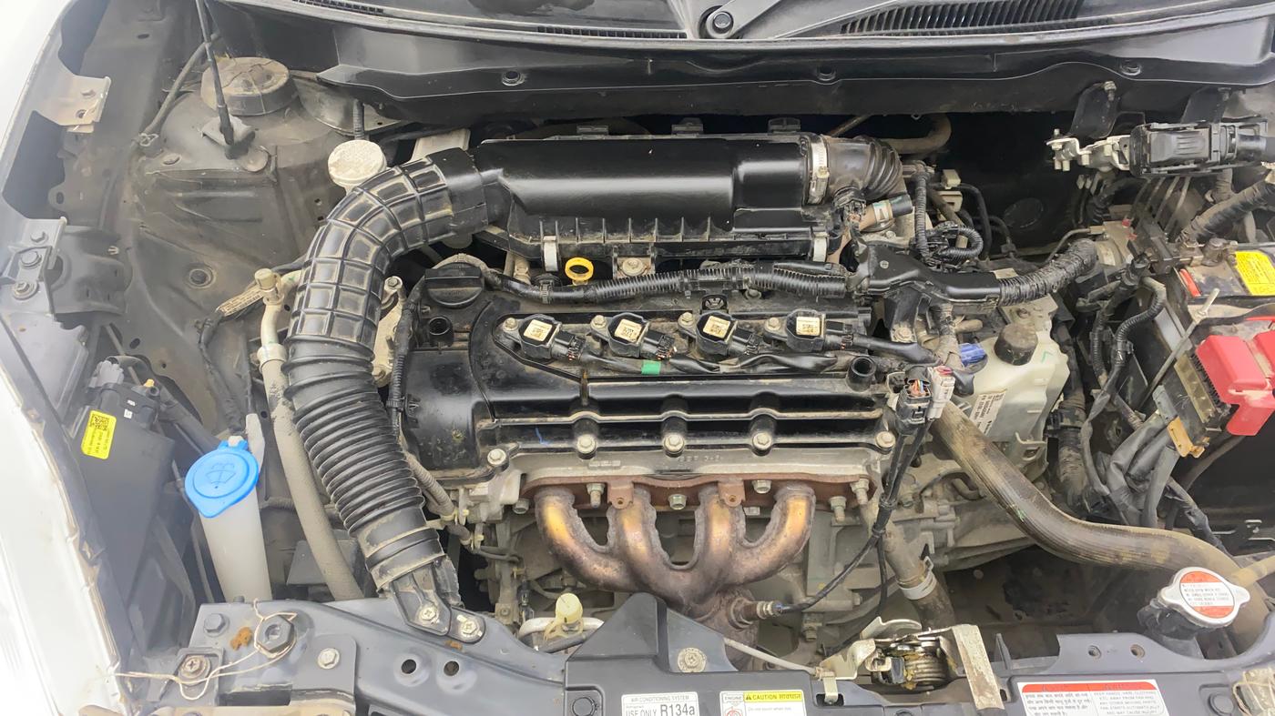 2020 Maruti Swift VXI AMT, Petrol, Automatic, 7,372 km, Engine View - Right