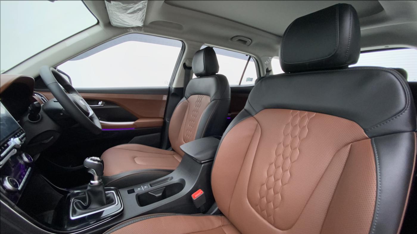 2022 Hyundai ALCAZAR PLATINUM 2.0 MT 7STR, Petrol, Manual, 544 km, Right Side Front Door Cabin